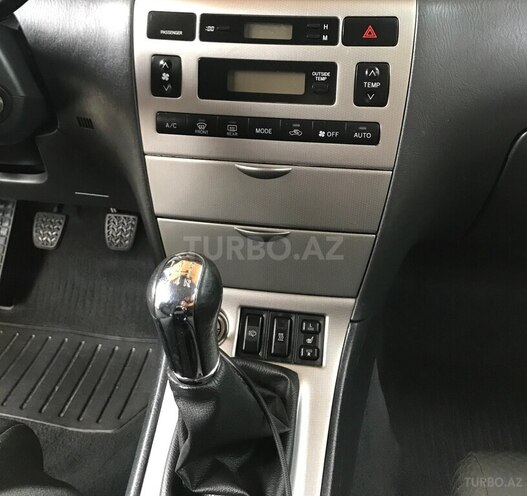 Toyota Corolla 2006, 227,000 km - 1.4 l - Bakı
