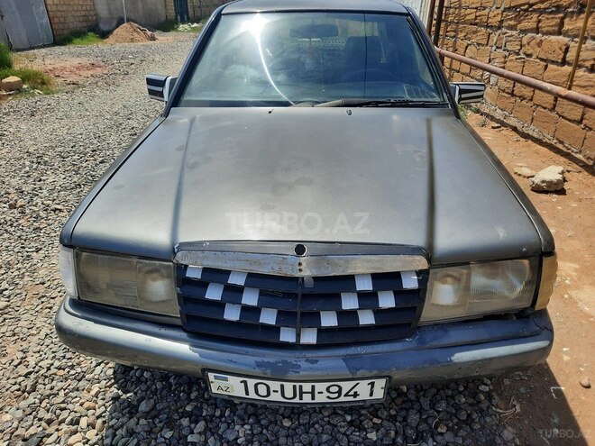 Mercedes 190 1988, 250,000 km - 2.0 л - Sumqayıt