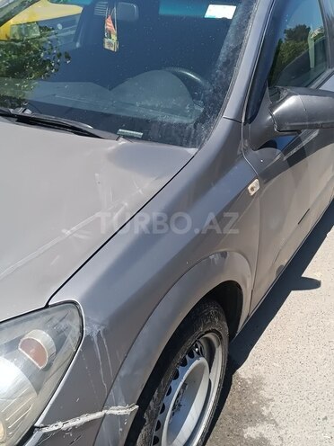 Opel Astra 2006, 250,000 km - 1.3 l - Bakı
