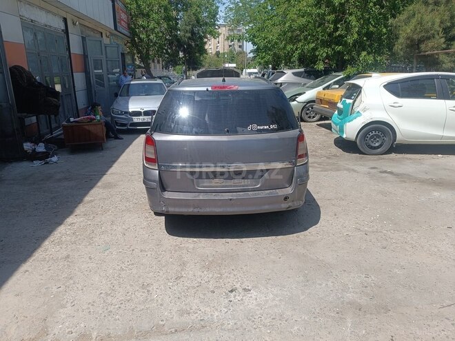 Opel Astra 2006, 250,000 km - 1.3 l - Bakı