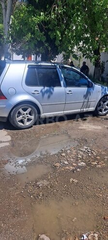 Volkswagen Golf 2003, 300,000 km - 2.0 l - Bakı