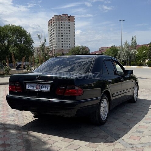 Mercedes E 280-7