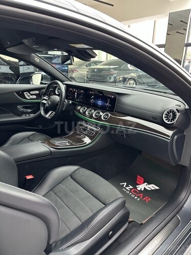 Mercedes E 200-9