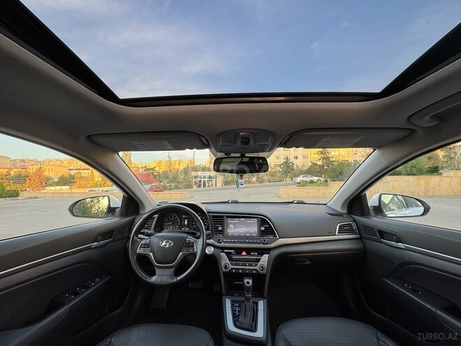 Hyundai Elantra 2018, 65,000 km - 2.0 l - Bakı