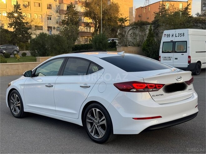 Hyundai Elantra 2018, 65,000 km - 2.0 l - Bakı