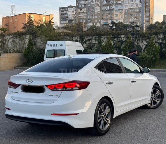 Hyundai Elantra 2018, 65,000 km - 2.0 l - Bakı