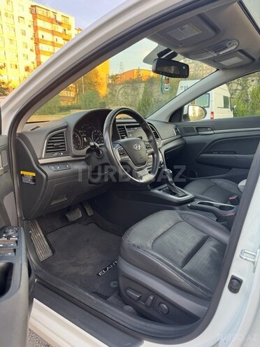 Hyundai Elantra 2018, 65,000 km - 2.0 l - Bakı