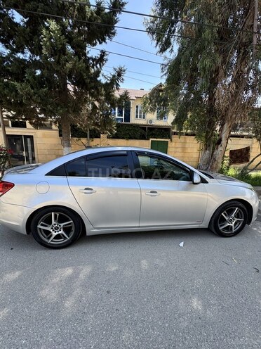 Chevrolet Cruze 2013, 248,000 km - 1.4 л - Salyan