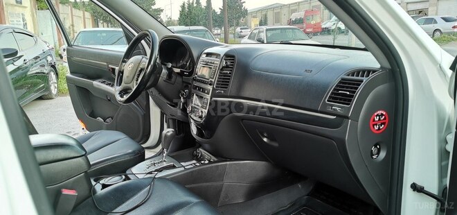 Hyundai Santa Fe-19