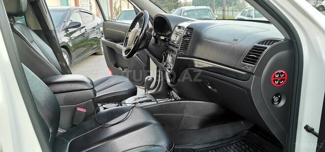 Hyundai Santa Fe-20