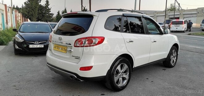 Hyundai Santa Fe-9