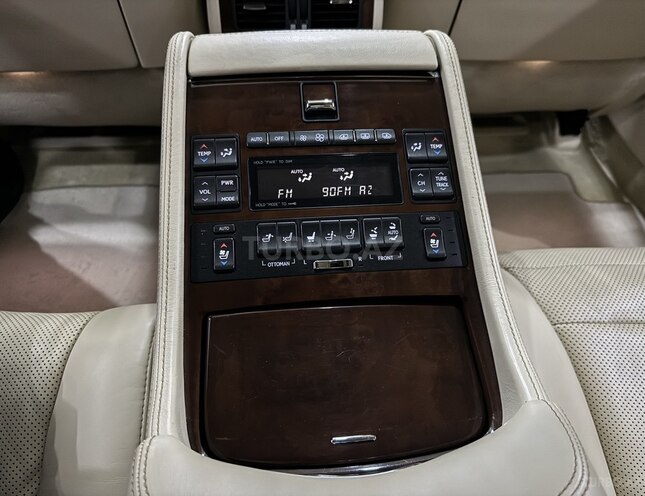 Lexus LS 460L-18