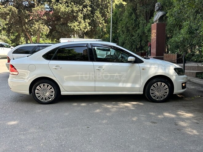 Volkswagen Polo 2018, 157,000 km - 1.6 л - Bakı