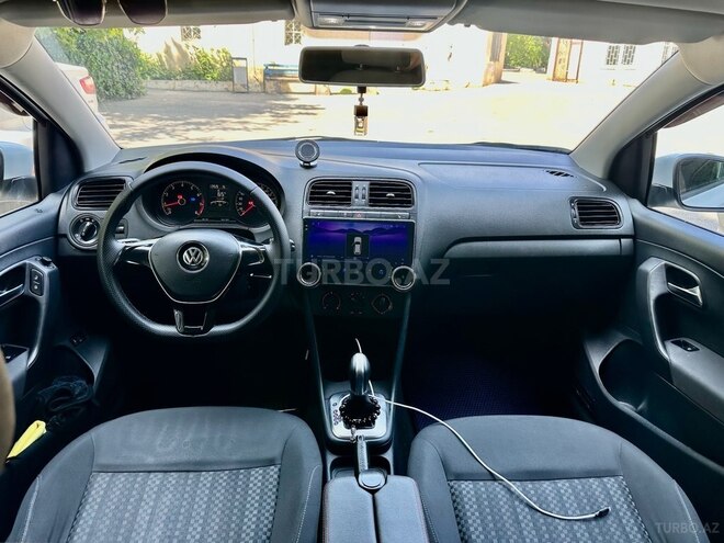 Volkswagen Polo 2018, 157,000 km - 1.6 л - Bakı