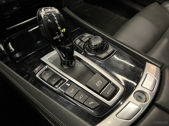 BMW 750 2012, 124,000 km - 4.4 l - Bakı