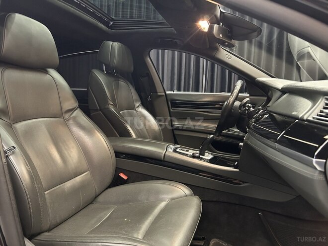 BMW 750 2012, 124,000 km - 4.4 l - Bakı