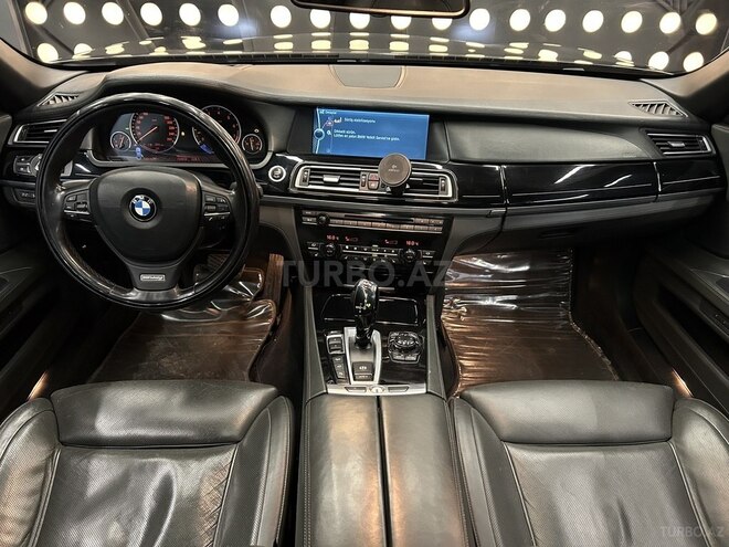BMW 750 2012, 124,000 km - 4.4 l - Bakı