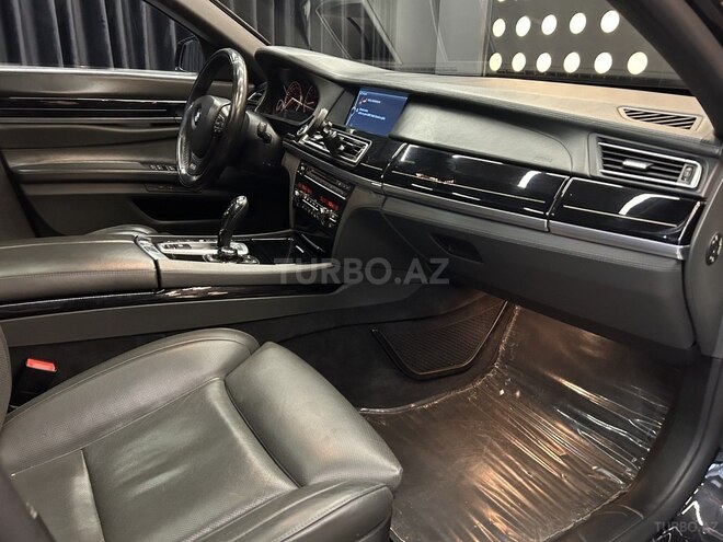 BMW 750 2012, 124,000 km - 4.4 l - Bakı
