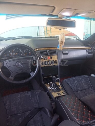 Mercedes E 230 1996, 450,000 km - 2.3 l - Mingəçevir