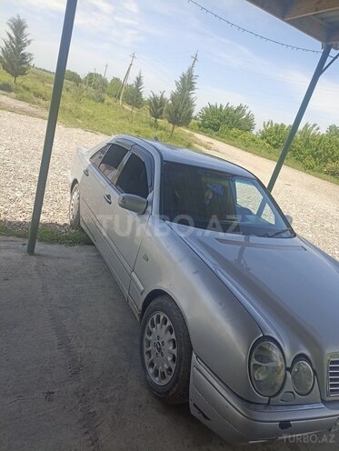 Mercedes E 230 1996, 450,000 km - 2.3 l - Mingəçevir