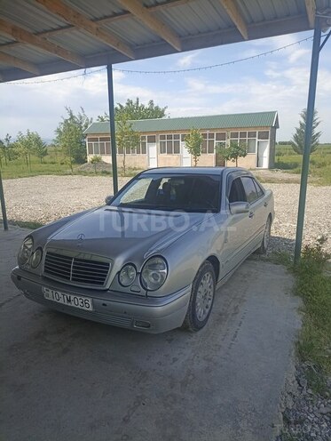 Mercedes E 230 1996, 450,000 km - 2.3 l - Mingəçevir