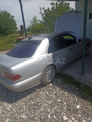 Mercedes E 230 1996, 450,000 km - 2.3 l - Mingəçevir
