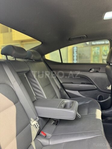 Hyundai Elantra 2017, 150,474 km - 1.6 l - Bakı
