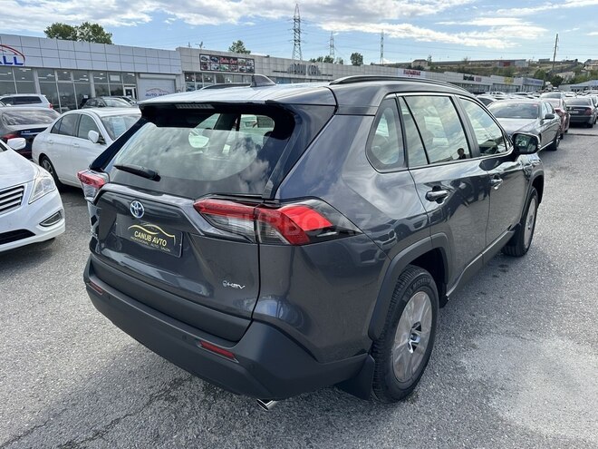 Toyota RAV4-6