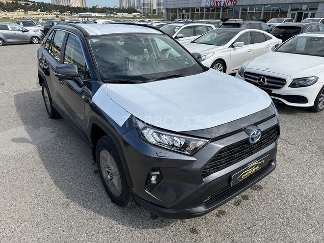 Toyota RAV4-3