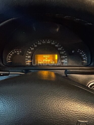 Mercedes C 200 2001, 273,000 km - 2.0 l - Bakı