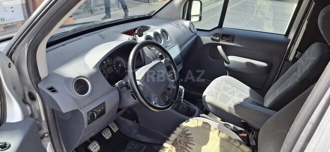 Ford Tourneo Connect 2010, 325,460 km - 1.8 l - Xaçmaz