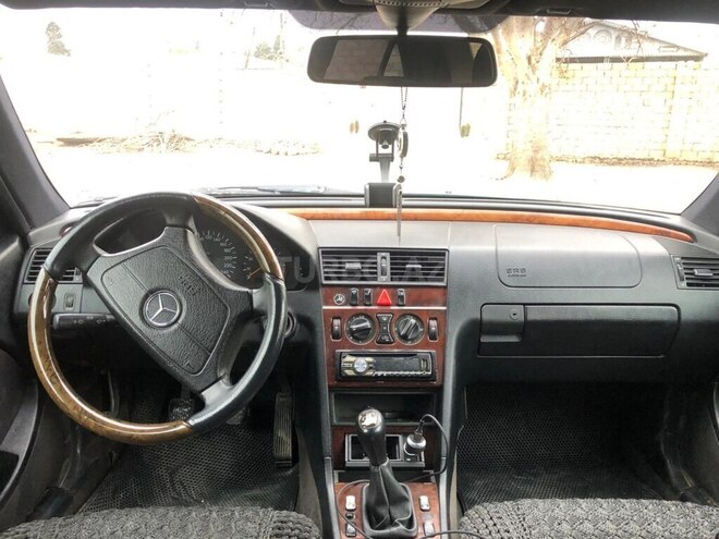 Mercedes C 180 1999, 330,000 km - 1.8 l - Gəncə