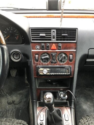 Mercedes C 180 1999, 330,000 km - 1.8 l - Gəncə