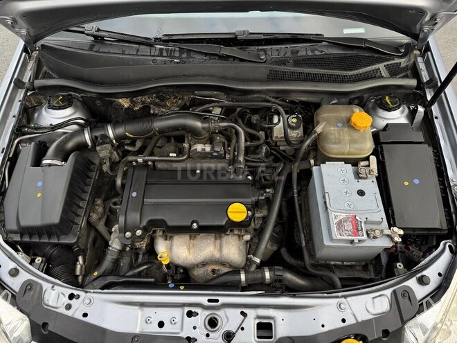 Opel Astra 2009, 206,000 km - 1.4 l - Zaqatala