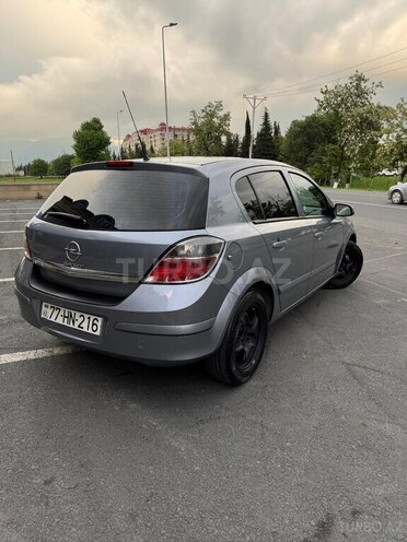 Opel Astra 2009, 206,000 km - 1.4 l - Zaqatala