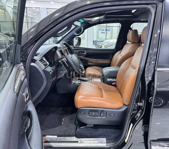 Lexus LX 570-11