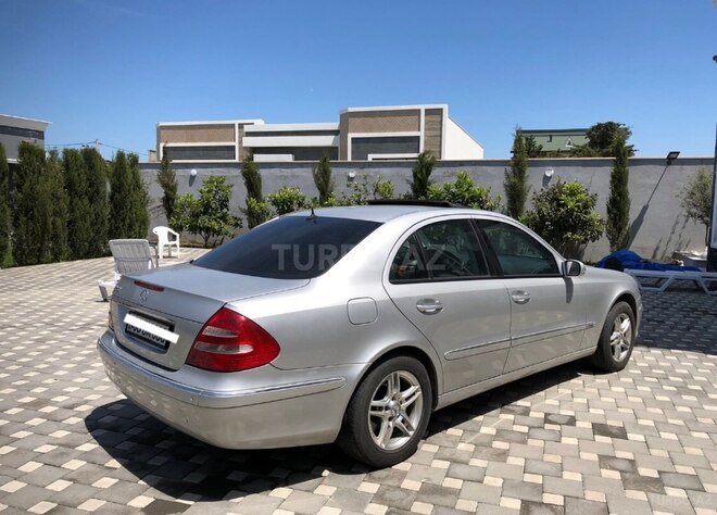 Mercedes E 240 2003, 355,429 km - 2.4 l - Bakı
