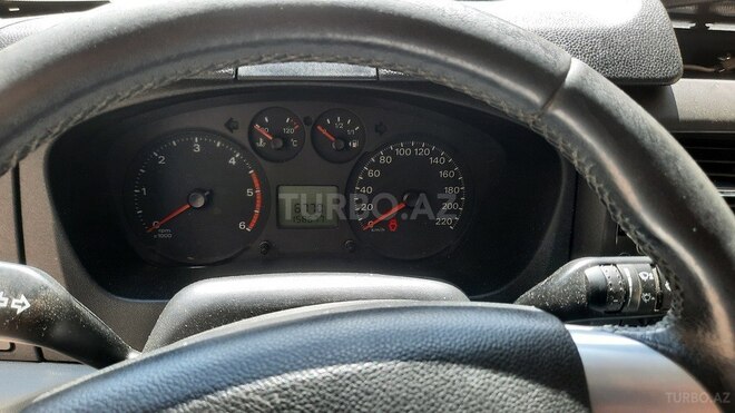 Ford Transit-17