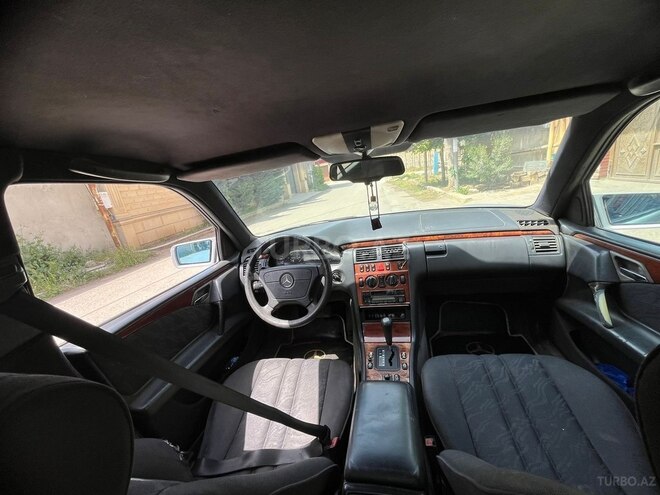 Mercedes E 230 1996, 316,468 km - 2.3 l - Bakı