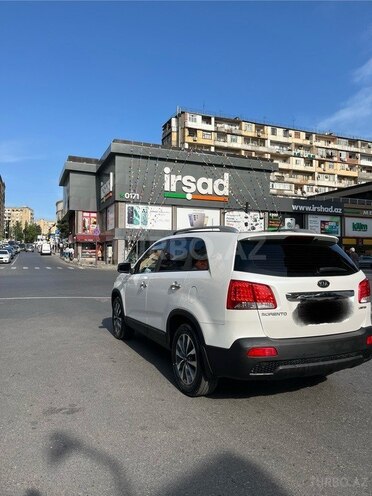 Kia Sorento 2011, 235,500 km - 2.0 l - Bakı