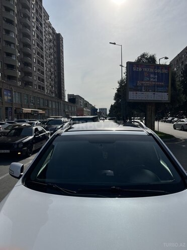 Kia Sorento 2011, 235,500 km - 2.0 l - Bakı