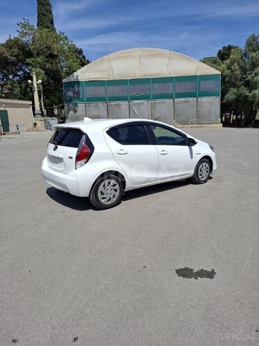 Toyota Aqua 2017, 64,000 km - 1.5 l - Bakı