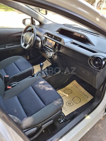Toyota Aqua 2017, 64,000 km - 1.5 l - Bakı