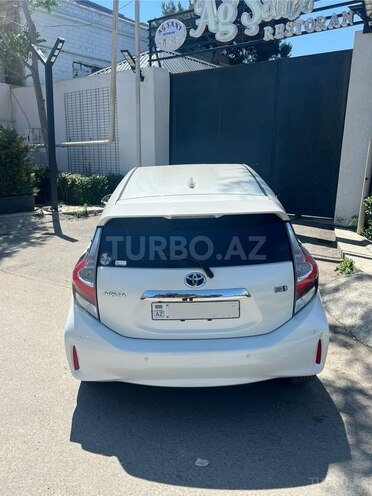 Toyota Aqua 2018, 110,000 km - 1.5 l - Bakı