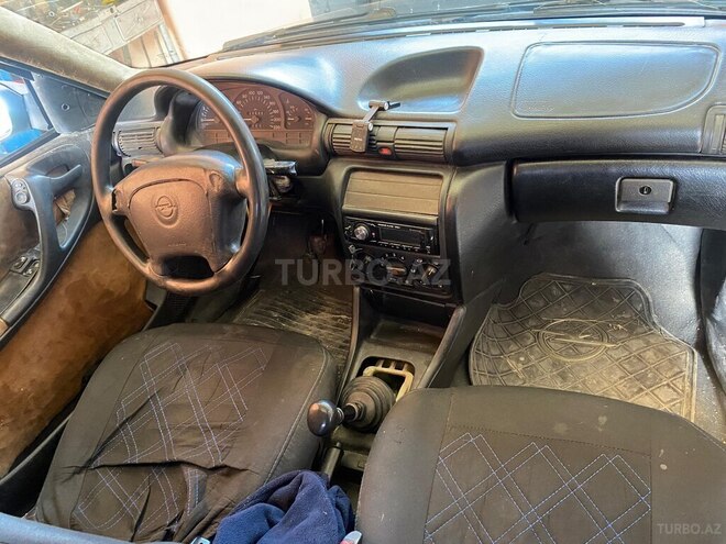 Opel Astra 1996, 419,000 km - 1.8 l - Bakı