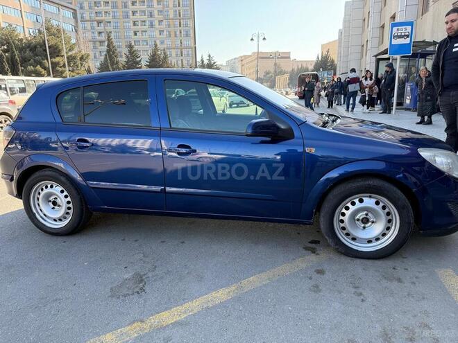Opel Astra 2007, 244,000 km - 1.4 л - Bakı