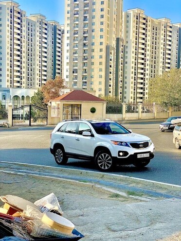 Kia Sorento 2011, 235,500 km - 2.0 l - Bakı