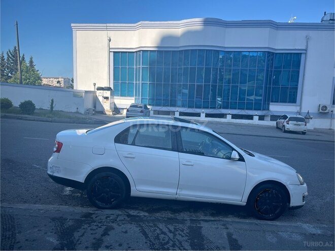 Volkswagen Jetta 2009, 380,000 km - 1.6 л - Bakı