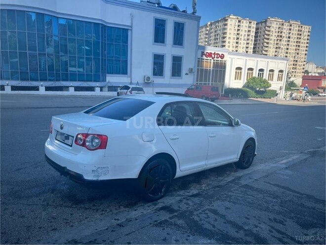 Volkswagen Jetta 2009, 380,000 km - 1.6 л - Bakı