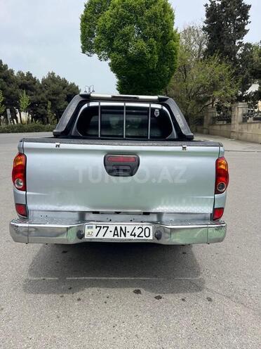 Mitsubishi L200 2014, 216,000 km - 2.5 l - Bakı